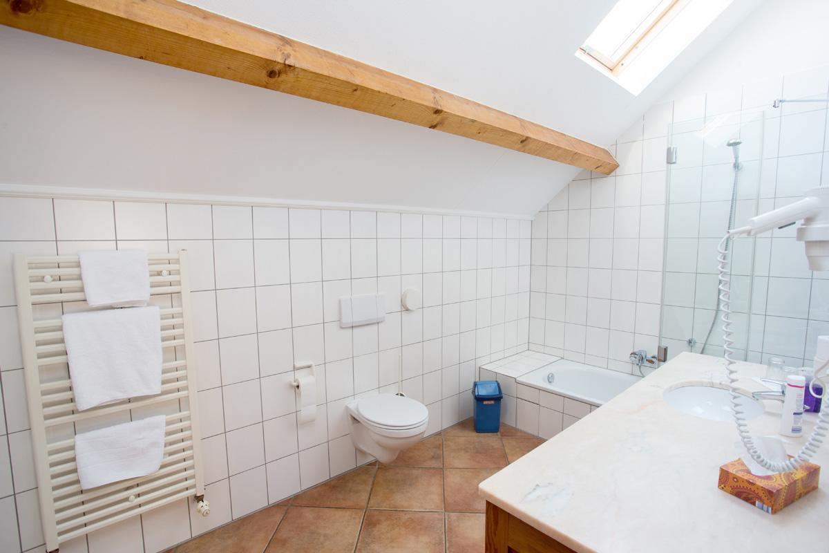 Landhotel Battenheimer Hof Bodenheim Eksteriør billede